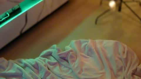 Snapshot of lilbeccaxo chatting on 12/01/25, 04:39 Rebecca online show from 12/01/25, 04:39