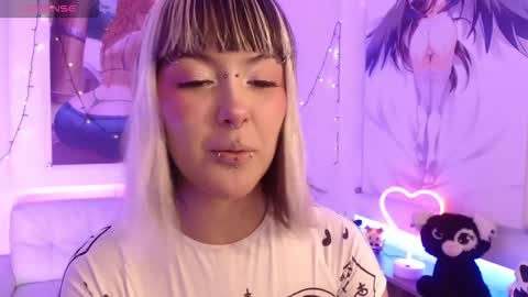 Snapshot of lilcandy19 chatting on 01/17/26, 11:59 lilcandy19 online show from 01/17/26, 11:59