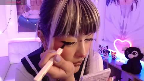 Snapshot of lilcandy19 chatting on 01/19/26, 12:20 lilcandy19 online show from 01/19/26, 12:20