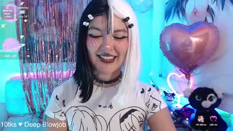Snapshot of lilcandy19 chatting on 02/12/26, 12:11 lilcandy19 online show from 02/12/26, 12:11