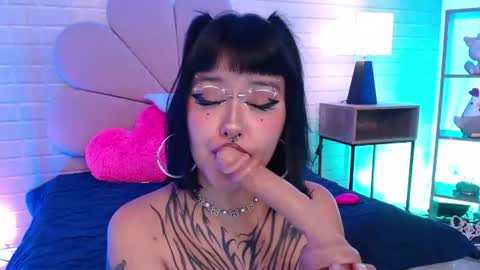 lilcandy19 online show from 07/23/26, 02:15