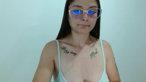 Valeri Villalobos  IG villa lobosvaleri online show from 03/31/26, 02:24