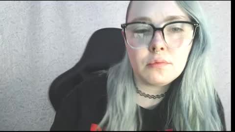 emily ryanson online show from 06/01/26, 08:10