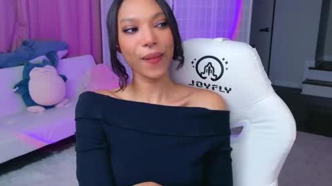Snapshot of lileviemarie chatting on 02/27/26, 02:33 evie online show from 02/27/26, 02:33