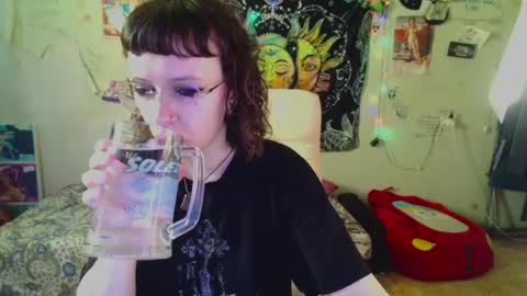 Lil online show from 07/07/26, 11:36