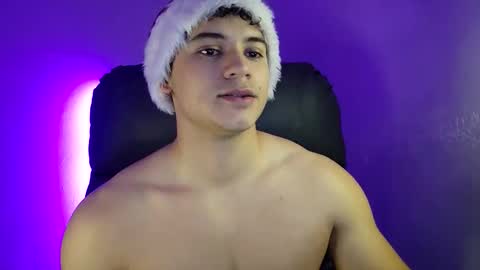 Snapshot of lilhotnando chatting on 12/22/25, 04:09 Fernando online show from 12/22/25, 04:09