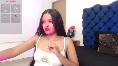 Snapshot of lili666_ chatting on 10/14/25, 03:07 Lili online show from 10/14/25, 03:07