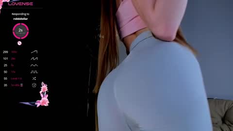 lili__roze_ online show from 03/07/25, 09:38