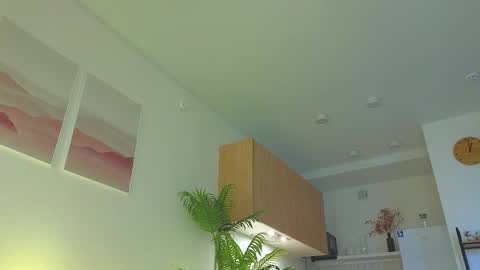 Snapshot of lili__roze_ chatting on 10/09/25, 05:27 lili__roze_ online show from 10/09/25, 05:27