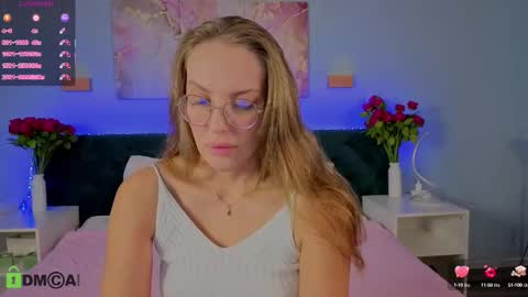 Lili online show from 09/11/25, 12:44