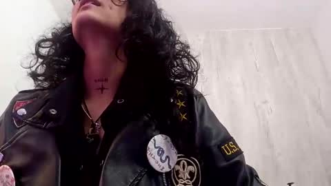 lili_clan online show from 09/20/25, 12:50