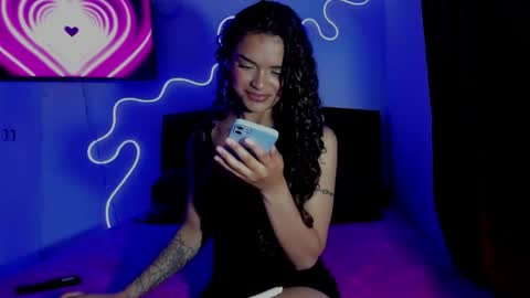 lili_evanss online show from 05/16/26, 12:18