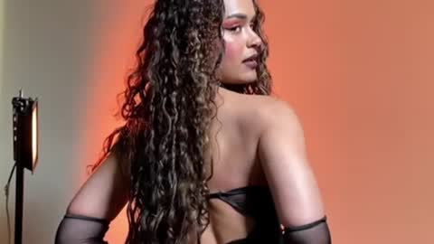 lili_evanss online show from 06/24/26, 03:22