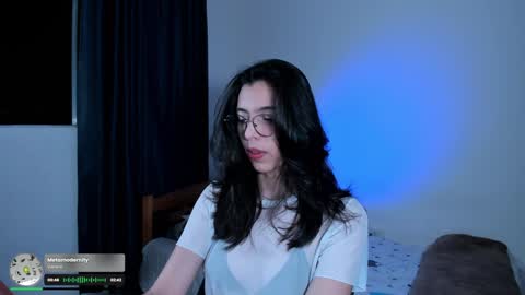 Lili online show from 01/03/25, 07:27