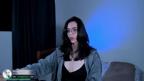 Lili online show from 01/04/25, 07:55