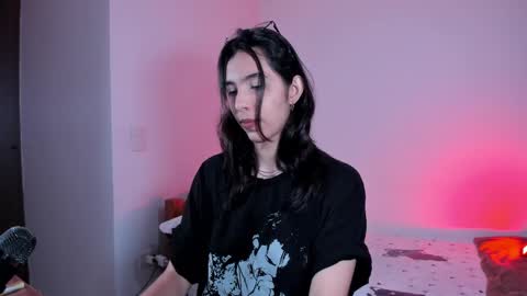 Lili online show from 03/02/25, 07:43