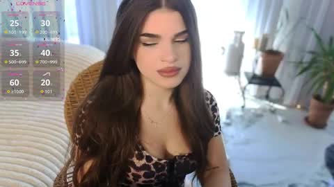 Snapshot of lili_hotly chatting on 05/28/26, 05:49 Lilit online show from 05/28/26, 05:49
