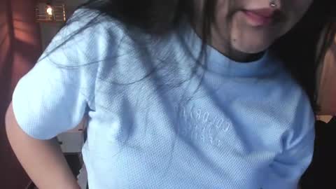 Lili Monroy online show from 02/11/25, 12:27