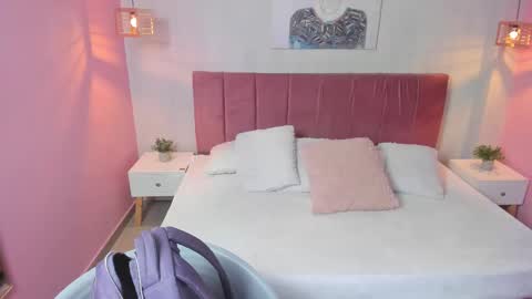Lili Monroy online show from 02/19/25, 12:22