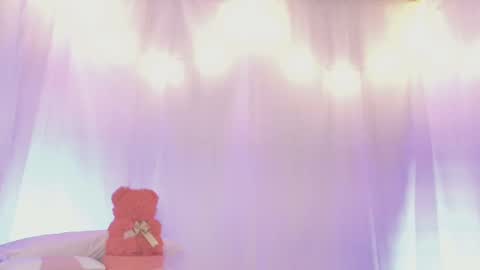 Snapshot of lili_tay chatting on 09/29/25, 10:47 Lili online show from 09/29/25, 10:47