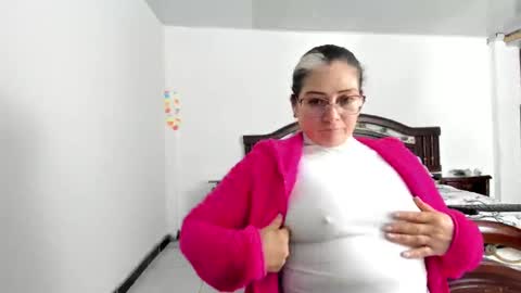 liliamilf online show from 12/04/24, 03:48