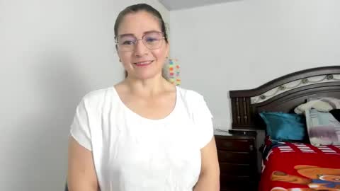 liliamilf online show from 12/12/24, 11:36