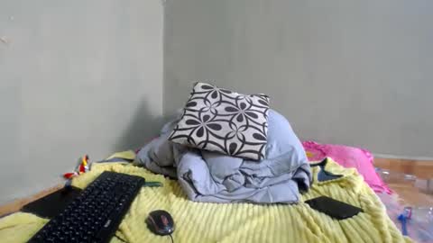 liliah online show from 10/30/25, 06:37