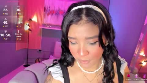 holis soy lily chang no olvides el pulgar arriba es muy importante para mi 3 independent model online show from 01/13/26, 07:41