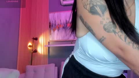 holis soy lily chang no olvides el pulgar arriba es muy importante para mi 3 independent model online show from 06/08/26, 06:30