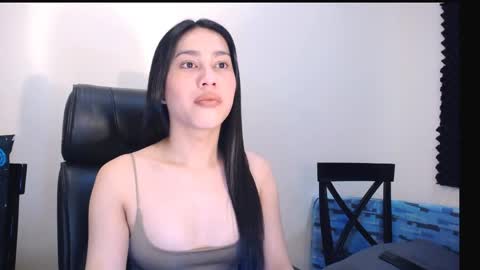 Snapshot of liliana_parker chatting on 04/24/26, 02:03 liliana_parker online show from 04/24/26, 02:03