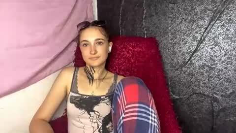 Lily online show from 06/28/26, 03:51