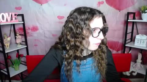 Snapshot of lilianashine chatting on 02/24/26, 06:11 lilianashine online show from 02/24/26, 06:11