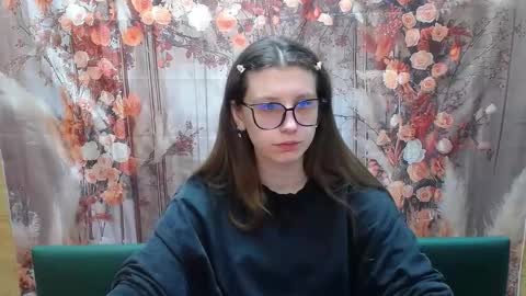 Snapshot of lilianashine chatting on 03/04/26, 06:19 lilianashine online show from 03/04/26, 06:19