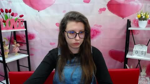Snapshot of lilianashine chatting on 04/05/26, 05:04 lilianashine online show from 04/05/26, 05:04