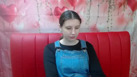 Snapshot of lilianashine chatting on 04/13/26, 05:02 lilianashine online show from 04/13/26, 05:02