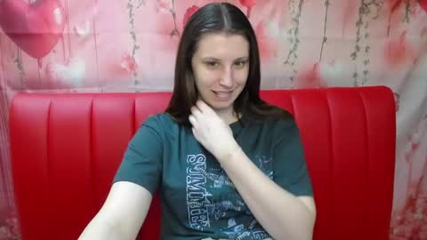 Snapshot of lilianashine chatting on 05/19/26, 05:03 lilianashine online show from 05/19/26, 05:03