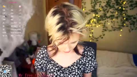 Lilian online show from 11/05/25, 06:24