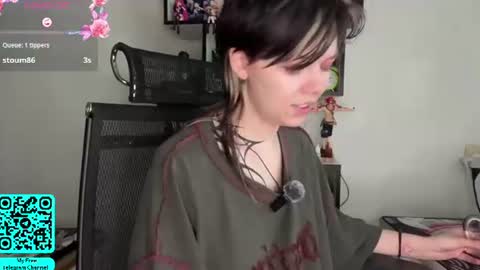 Lilian online show from 06/21/26, 07:11