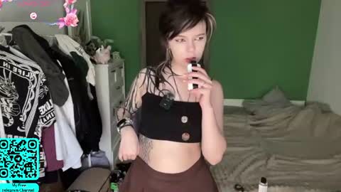 Lilian online show from 06/24/26, 07:07