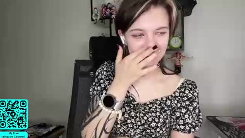 Lilian online show from 07/12/26, 07:10