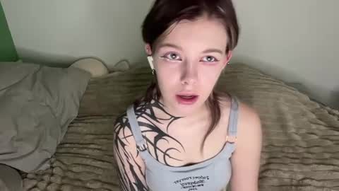 Lilian online show from 07/18/26, 07:34