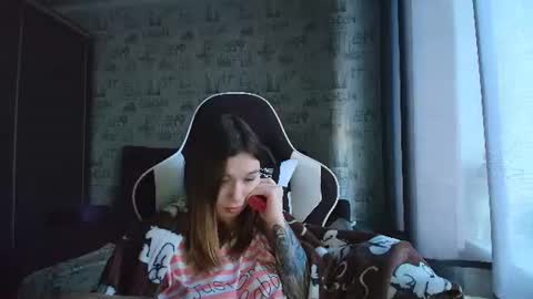 liliawoolf online show from 06/08/26, 01:00