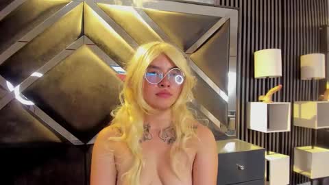 Snapshot of lilibeth___ chatting on 01/18/25, 09:24 Lili online show from 01/18/25, 09:24