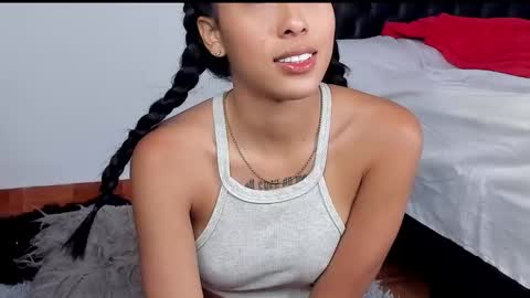 Snapshot of lilibluex chatting on 01/23/25, 05:52 lilibluex online show from 01/23/25, 05:52