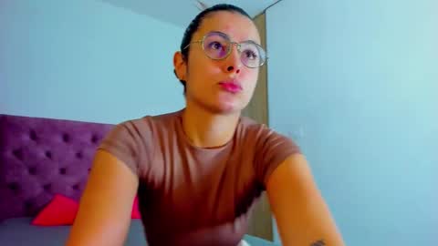 Lili Carter online show from 09/10/25, 12:05