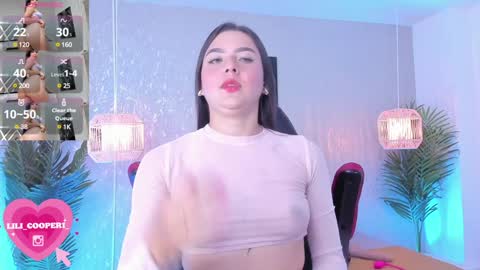 Snapshot of lilicooper_ chatting on 01/20/25, 08:29 Lili Cooper online show from 01/20/25, 08:29