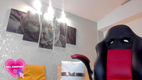 Snapshot of lilicooper_ chatting on 02/08/25, 12:49 Lili Cooper online show from 02/08/25, 12:49