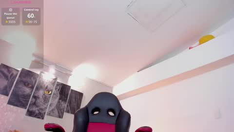 Lili Cooper online show from 09/19/25, 04:25