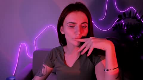 Lilie online show from 12/03/24, 02:03