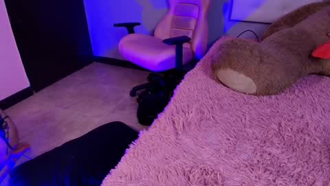 lili online show from 12/06/24, 05:20